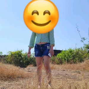 UMM Distressed Low waist Denim Shorts
