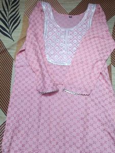 Elegant Pink Embroidered Kurta