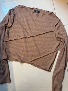 Max Ribbed Long Sleeve Crop Top