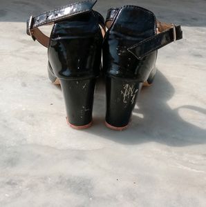 Black Colour Heels