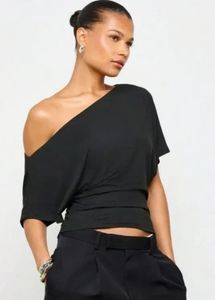 Chic One Shoulder Black Top