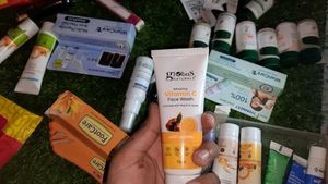 build your surprise box contains 10 product