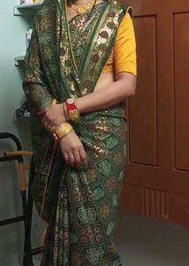 Beautiful Green Saree with yellow 🟡 blouse