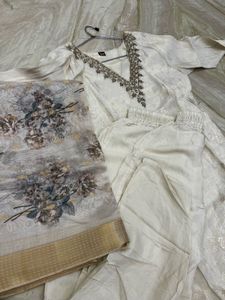 Elegant Cream Embroidered Kurta