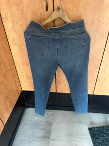 New amazon basics Comfortable Women's Blue Jeans