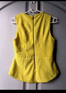 NEW ZARA TOP.. Original brand