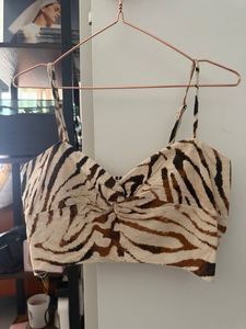 Stylish Zebra Print Crop Top