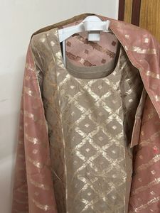 Elegant Ethnic Kurta Set with Dupatta
