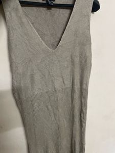 Sleeveless V-Neck Ribbed Maxi Dress