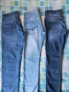 3 Blue jeans set