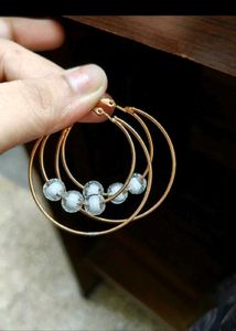 6 pairs of earrings