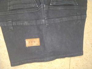 Stylish Dark Wash High-Waisted Jeans