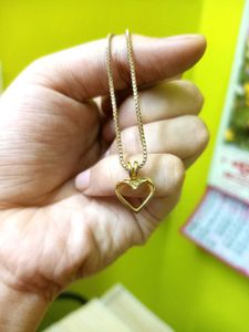 Elegant Gold Pendant Necklace Set of 2