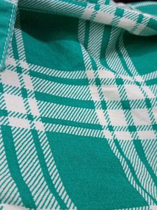 Green Plaid Cropped Shirt