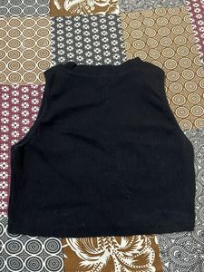 Black Ribbed Cropped Tank Top