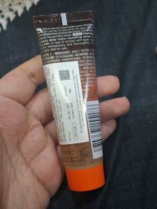 Comb+Kerastase Nutritive Magic Night Serum