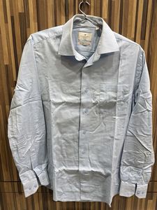 Men's Light Blue Dress Shirt