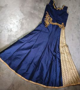 Beautiful Long Gown For Women 💙💙