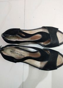Black Sandal💥 Fixed Price
