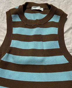 Pull&amp;Bear Striped Knit Crop Top