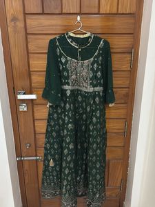 Elegant Green Embellished Kurta Suit🐢