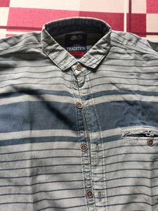 Stylish Striped Men's Casual Shirt