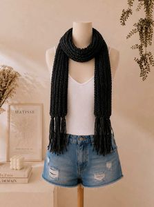 Black Chunky knit scarf with tassels ⛓️🖤