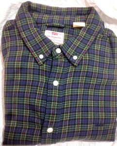 Levi's Plaid Flannel Button-Down Shirt