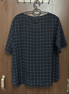IMPORTED Chic Grid Print Top