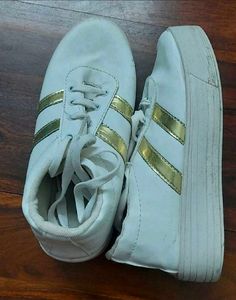 2 pairs Women Casual shoes