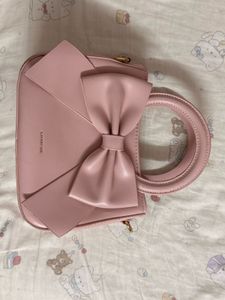pink sling bag