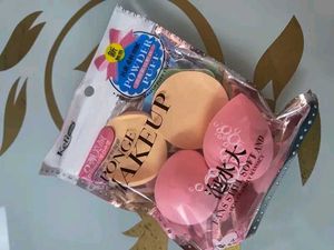 Makeup Sponges - Powder Puffs
