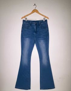 Bootcut Jeans