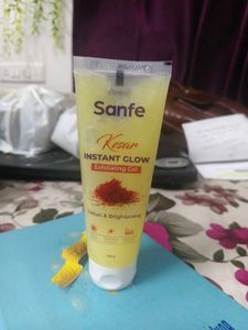 Sanfe Kesar Instant Glow Exfoliating Gel
