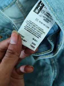 Classic Levi's Blue Denim Jeans
