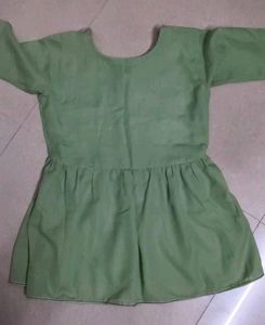 Green Embroidered Kurta