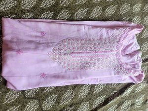 Elegant Pink Embroidered Kurta