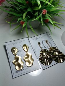 Pack Of 2 Pinteresty Golden Earrings
