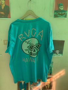 RVCA Hawaii Skull Graphic Tee (T527)