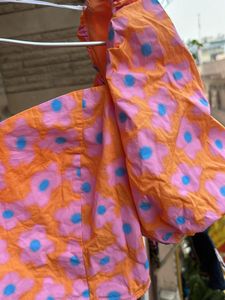 H&amp;M Floral Puff Sleeves Top