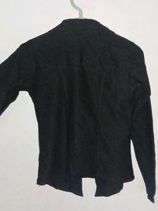 Classic Black Blazer with Zipper Accents