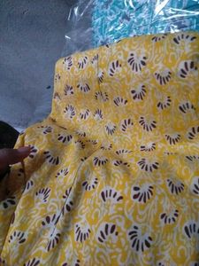 Yellow  Kurties