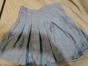 Pleated Plaid Skirt (size-M)