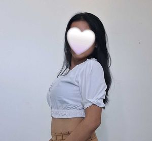 White Puff Sleeve Ruffled Cropped Top