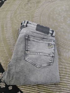 Men's Grey Washed Jeans