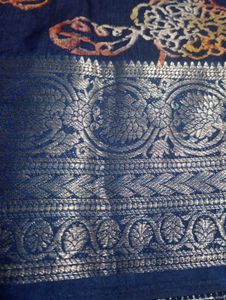 used joint Elegant Blue Embroidered dolo Saree