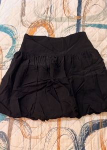 Chic Black Mini Bubble Skirt
