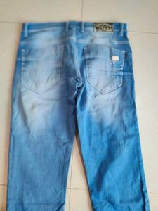 Men's Blue Wash Jeans