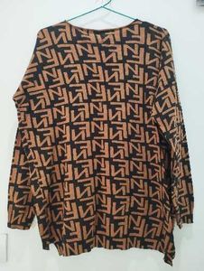 Patterned brown Long Sleeve sweatshirt