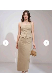 Tokyo Talkies Women's Beige Striped Vest